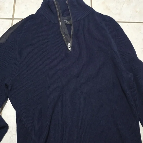 Men's Black Sweater - Picture 3 of 3